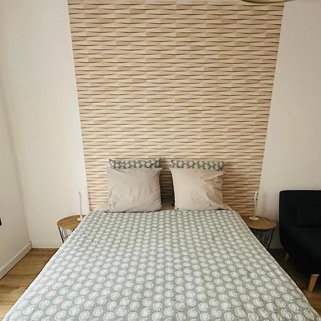 B&B Chez L'Habitant Chambre Privative Sur La Route Des Vins Tv Parking Box Velo Issenheim エクステリア 写真