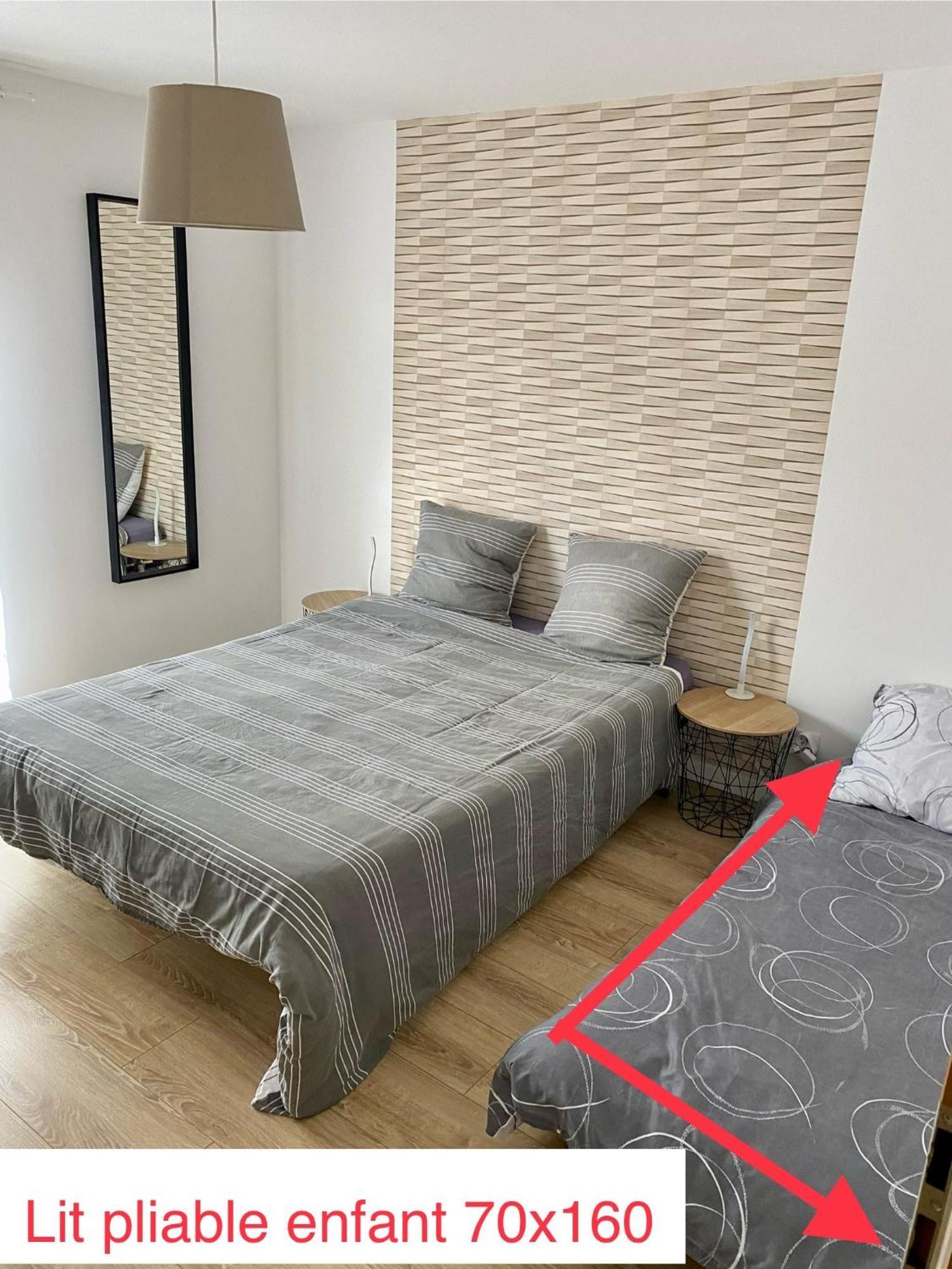B&B Chez L'Habitant Chambre Privative Sur La Route Des Vins Tv Parking Box Velo Issenheim エクステリア 写真